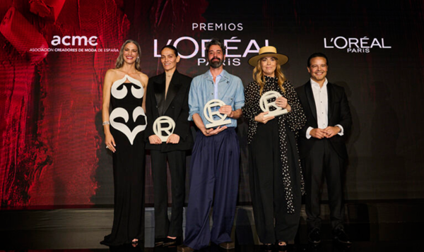 Moisés Nieto, alumni del IED Madrid, premiado como Mejor Diseñador en los Premios L’Oréal Paris 